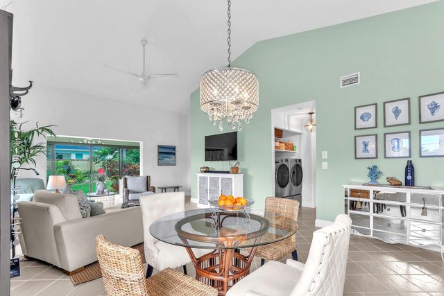 7655 SE Sugar Sand Circle, Hobe Sound, FL 33455