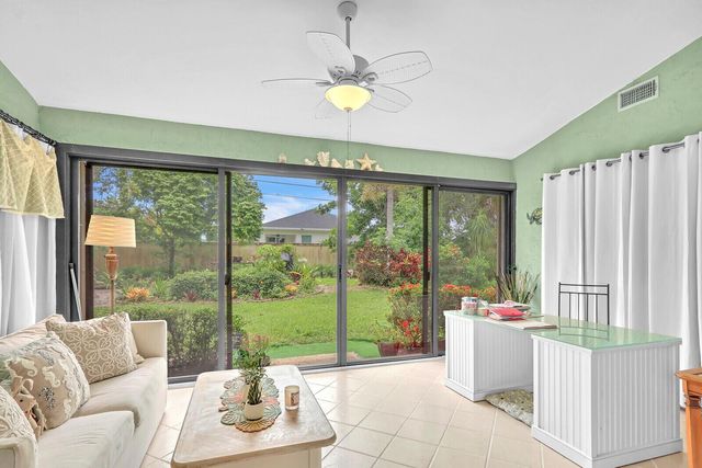7655 SE Sugar Sand Circle, Hobe Sound, FL 33455