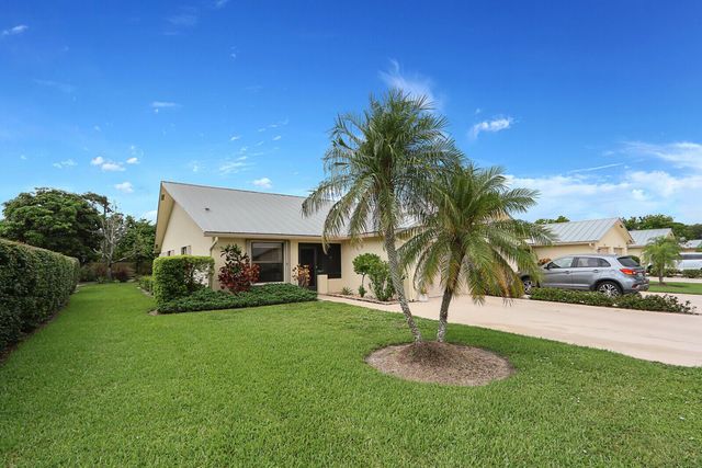 7655 SE Sugar Sand Circle, Hobe Sound, FL 33455