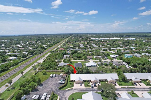 7655 SE Sugar Sand Circle, Hobe Sound, FL 33455