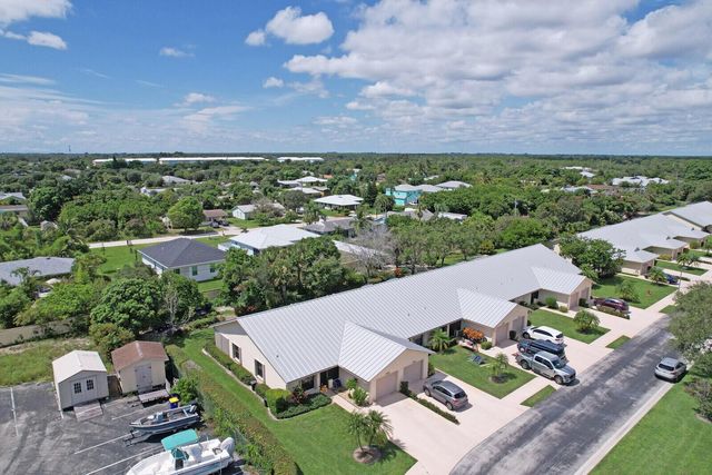 7655 SE Sugar Sand Circle, Hobe Sound, FL 33455