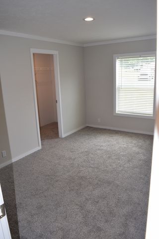 2166 Shrum Cemetery Rd, Westmoreland, TN 37186