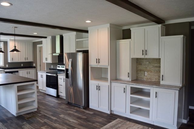 2166 Shrum Cemetery Rd, Westmoreland, TN 37186