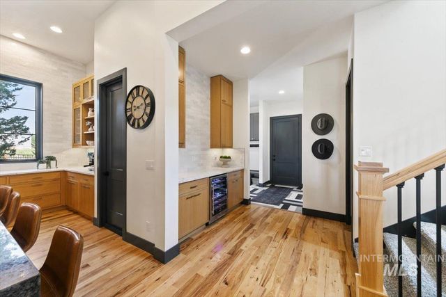 2972 N Ballantyne Ln, Eagle, ID 83616