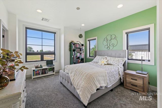 2972 N Ballantyne Ln, Eagle, ID 83616