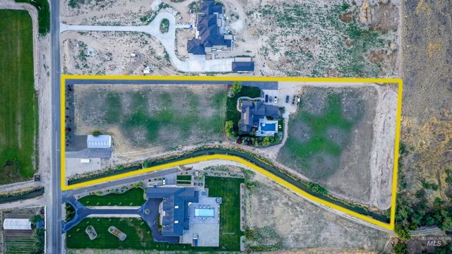 2972 N Ballantyne Ln, Eagle, ID 83616