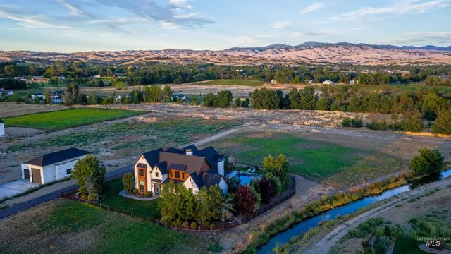 2972 N Ballantyne Ln, Eagle, ID 83616