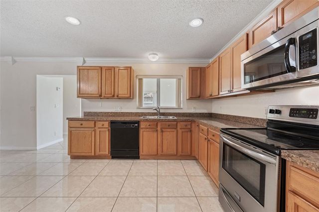 831 NEPTUNE POINTE LANE, Kissimmee, FL 34744