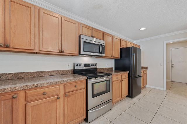 831 NEPTUNE POINTE LANE, Kissimmee, FL 34744