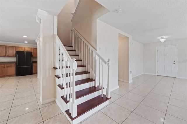 831 NEPTUNE POINTE LANE, Kissimmee, FL 34744
