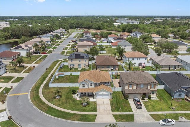 831 NEPTUNE POINTE LANE, Kissimmee, FL 34744