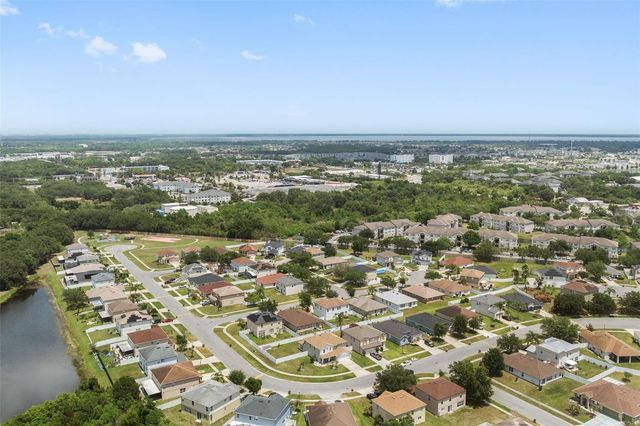 831 NEPTUNE POINTE LANE, Kissimmee, FL 34744