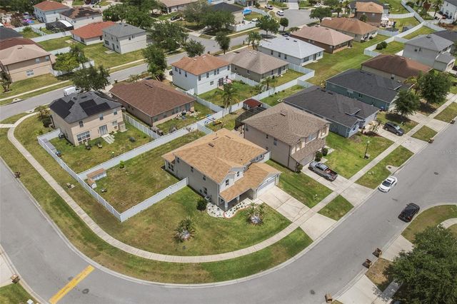 831 NEPTUNE POINTE LANE, Kissimmee, FL 34744