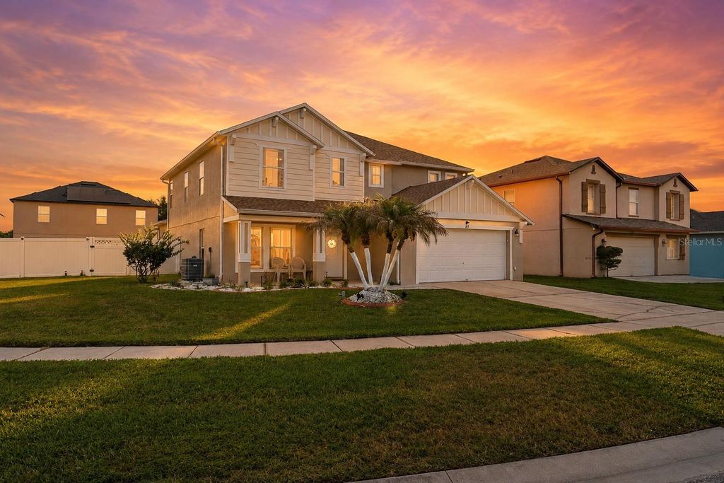 831 NEPTUNE POINTE LANE, Kissimmee, FL 34744