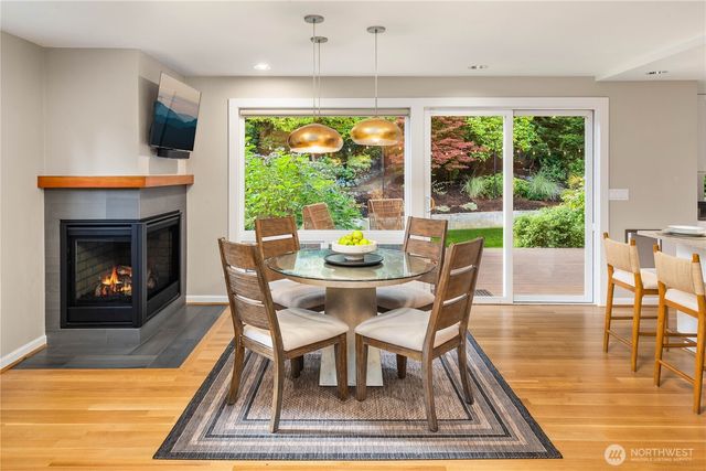 7803 89th Place SE, Mercer Island, WA 98040