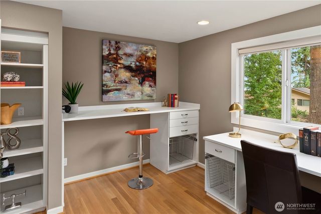 7803 89th Place SE, Mercer Island, WA 98040