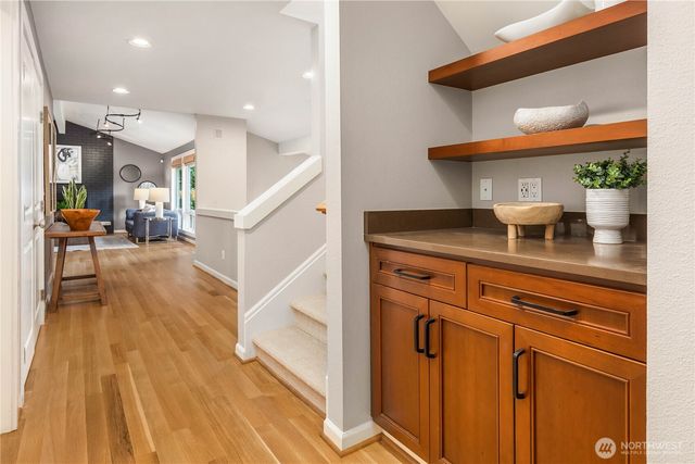7803 89th Place SE, Mercer Island, WA 98040