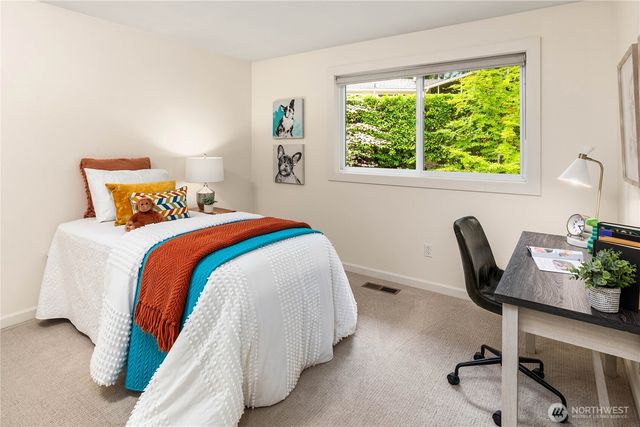 7803 89th Place SE, Mercer Island, WA 98040