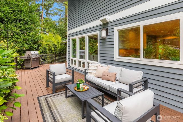 7803 89th Place SE, Mercer Island, WA 98040