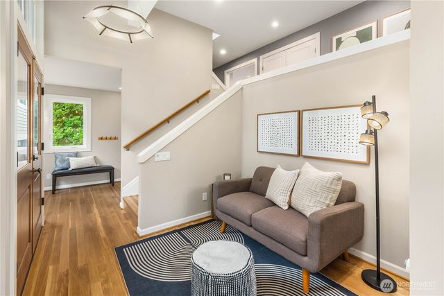 7803 89th Place SE, Mercer Island, WA 98040