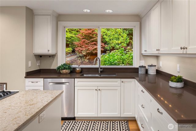 7803 89th Place SE, Mercer Island, WA 98040