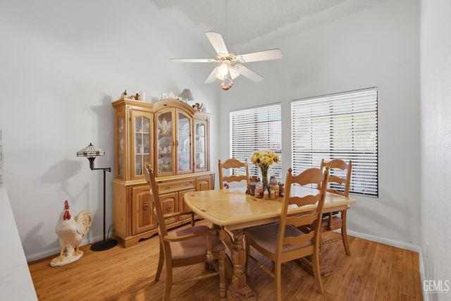 6808 Autumn Ridge Drive, Bakersfield, CA 93306