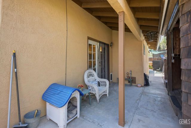 6808 Autumn Ridge Drive, Bakersfield, CA 93306
