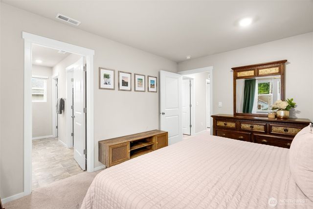 6442 Langley Avenue NE, Bremerton, WA 98311