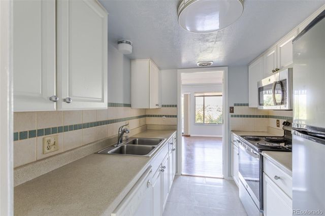 2525 S Dayton Way 1301, Denver, CO 80231