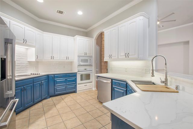 12416 Water Oak Drive, Fort Worth, TX 76244