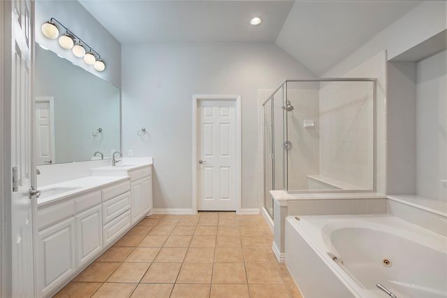 12416 Water Oak Drive, Fort Worth, TX 76244
