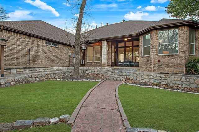 12416 Water Oak Drive, Fort Worth, TX 76244