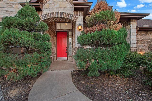 12416 Water Oak Drive, Fort Worth, TX 76244