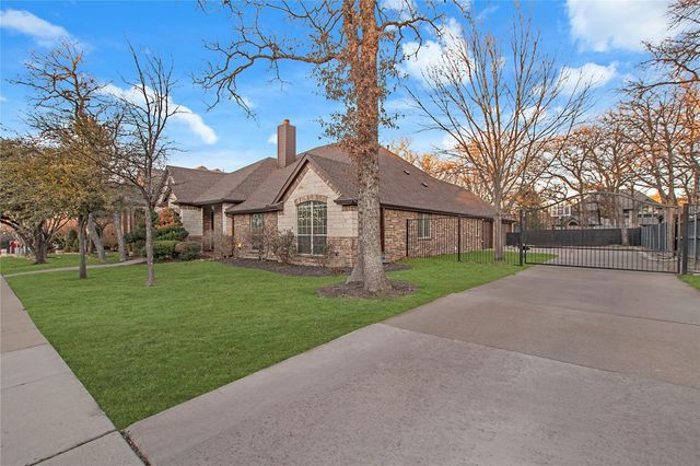 12416 Water Oak Drive, Fort Worth, TX 76244