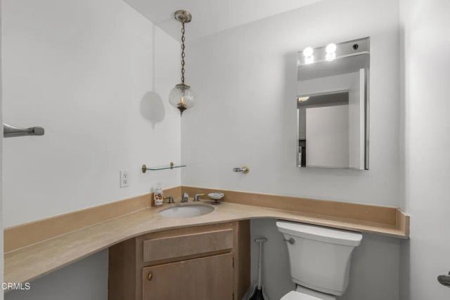 327 Bethany Street, Thousand Oaks, CA 91360
