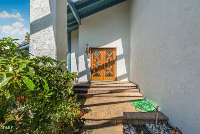 327 Bethany Street, Thousand Oaks, CA 91360