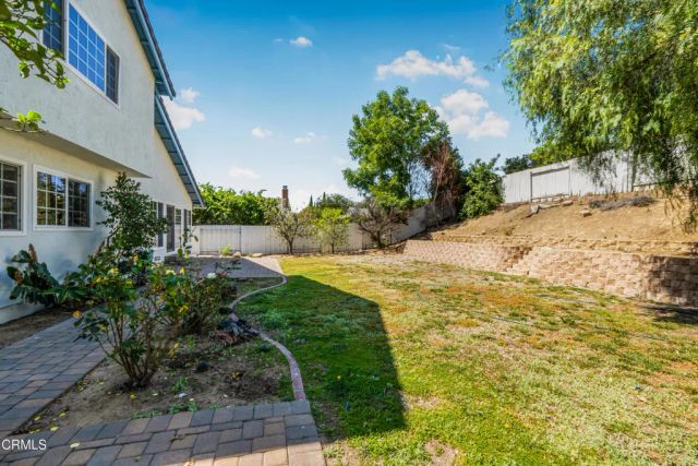 327 Bethany Street, Thousand Oaks, CA 91360