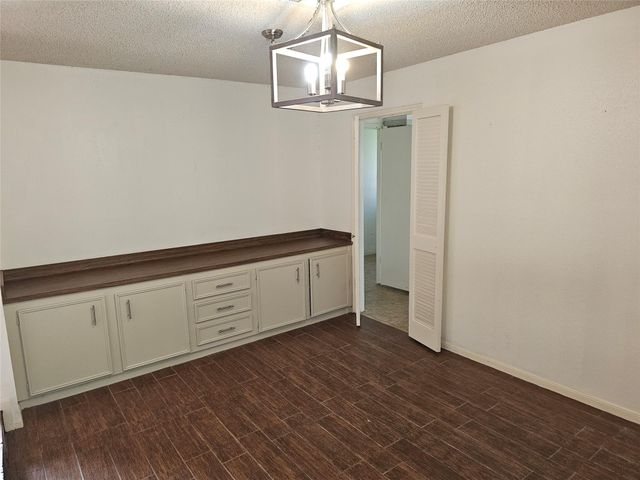221 Palm Aire Drive, Friendswood, TX 77546