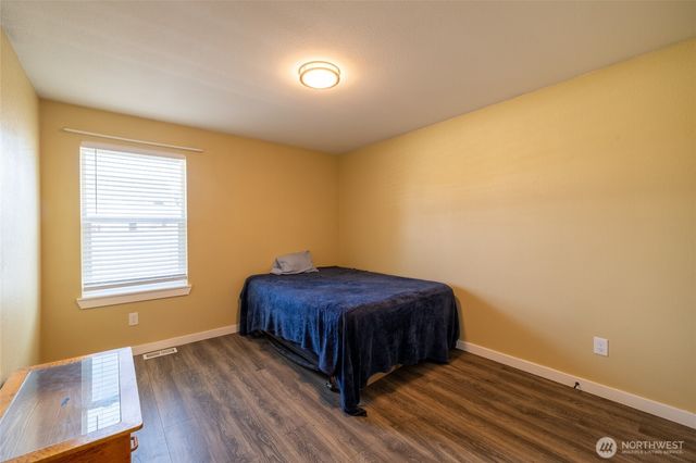 1418 Windsor Avenue, Centralia, WA 98531