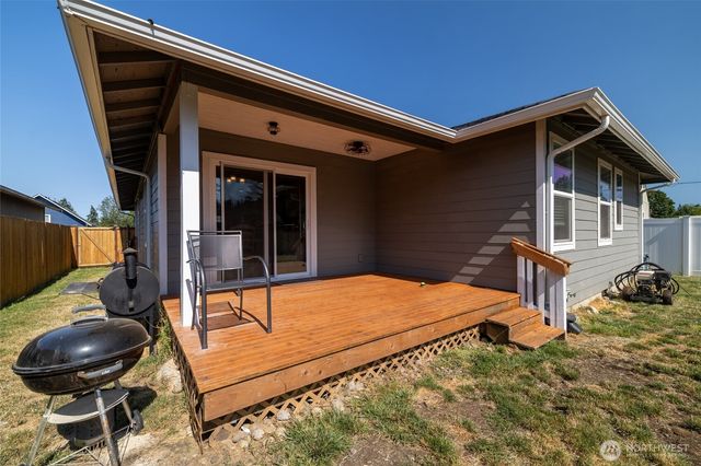 1418 Windsor Avenue, Centralia, WA 98531