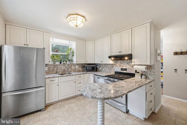 21 NICKELBY CT, Damascus, MD 20872