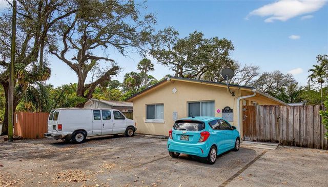 709 SW 13th Avenue 3, Fort Lauderdale, FL 33312