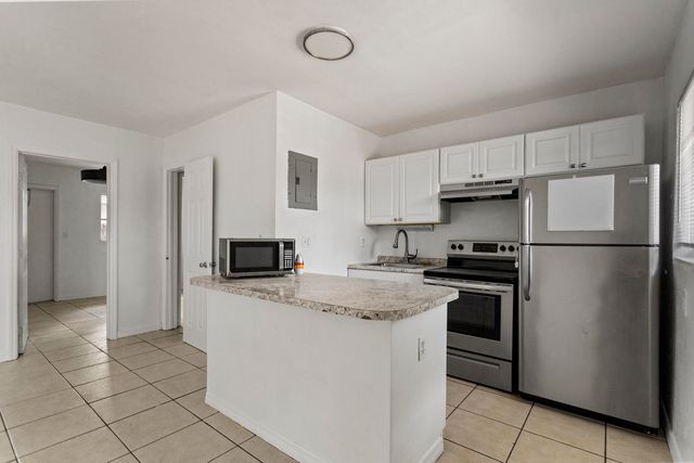 709 SW 13th Avenue 3, Fort Lauderdale, FL 33312