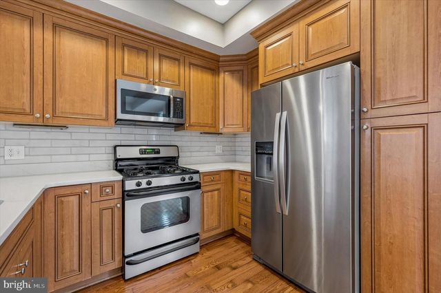1910 WEBSTER ST, Philadelphia, PA 19146
