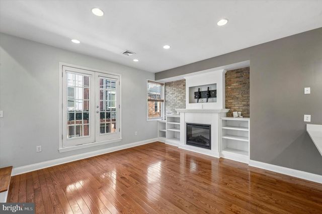 1910 WEBSTER ST, Philadelphia, PA 19146