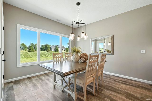 18780 Eisley Cove, Auburn, IN 46706