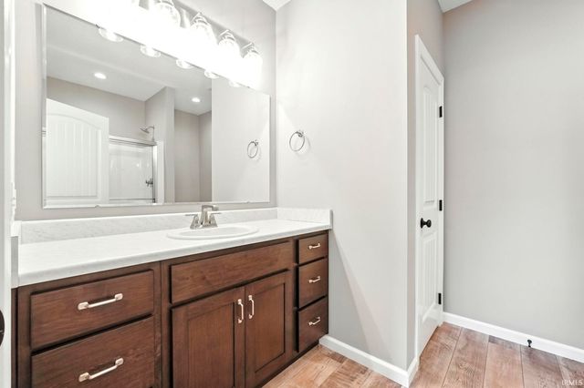 18780 Eisley Cove, Auburn, IN 46706