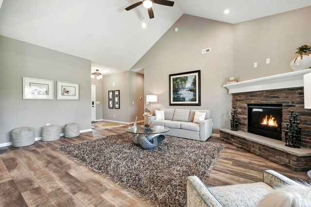 18780 Eisley Cove, Auburn, IN 46706