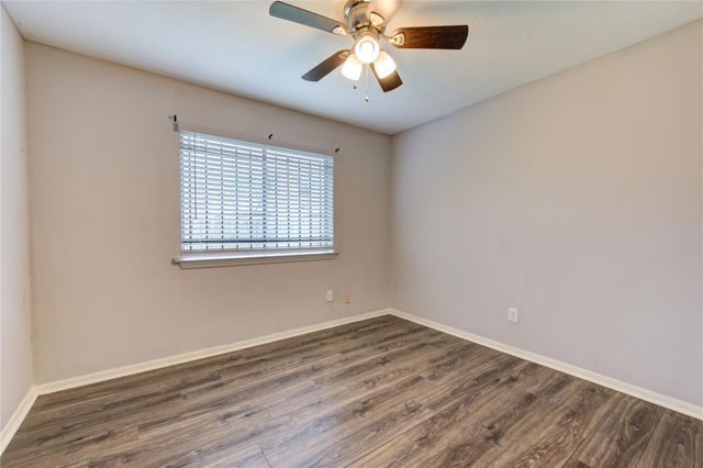 4706 E Ridge Creek Drive, Houston, TX 77053