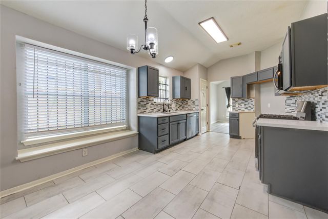 4706 E Ridge Creek Drive, Houston, TX 77053